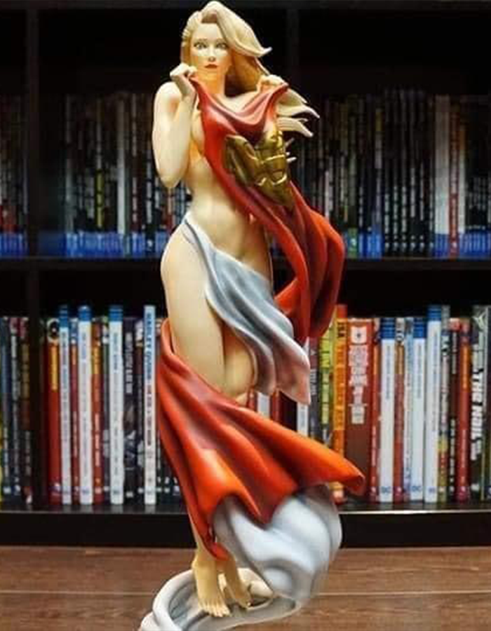Super Girl Bemalte Figur Groß 25CM