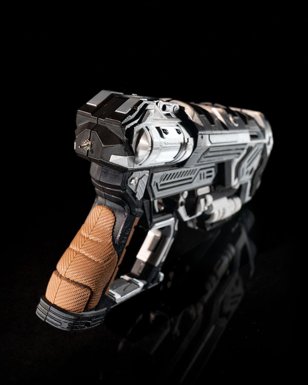 Space Warriors Leuchtende Weltraumwaffe Cyber Pistole 15CM