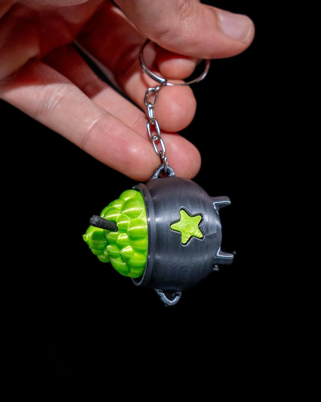 Halloween Hexenkessel Schlüsselanhänger Tasche Deko 5CM