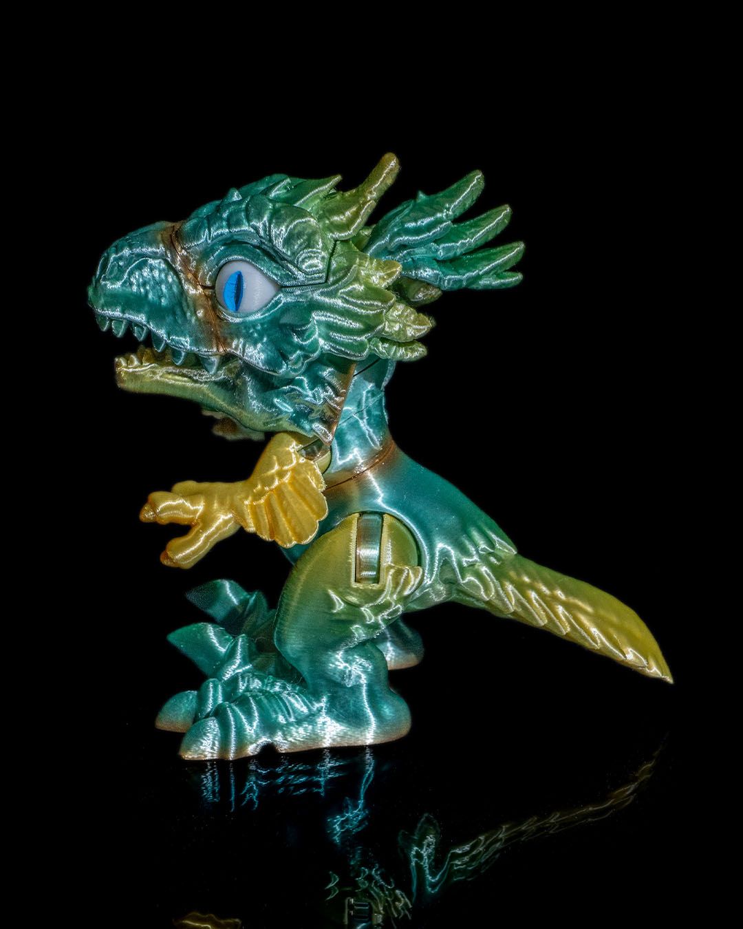 Pyrox Drachen bewegliche Spielfigur 10CM