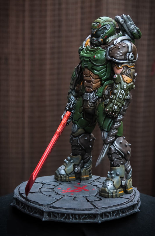 Doom Guy Eternal Bemalte Figur 26 cm (Riesengröße)