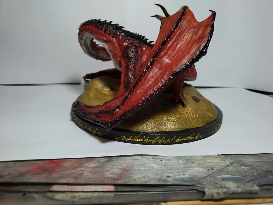Smaug Drache Hobbit HdR Herr der Ringe Bemalte Figur 20 Cm