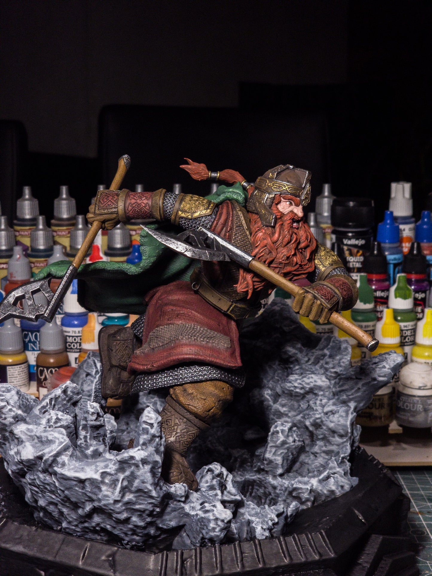 Herr der Ringe Gimli Helms Klamm Schlacht Bemalte Figur 25 CM
