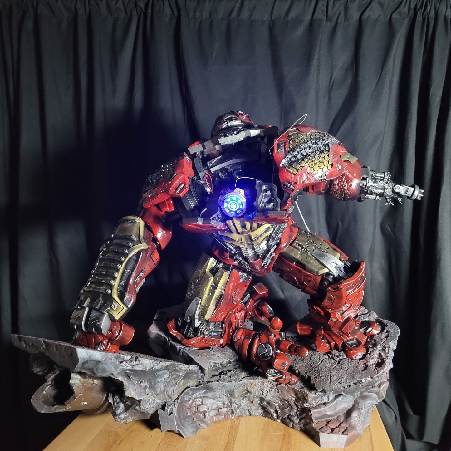 Hulk Buster Iron Man Mark44 Bemalte Figur 20 Cm