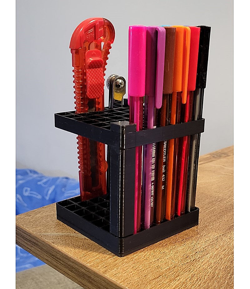 Kubik Modell Pinsel- und Stifthalter 10 cm