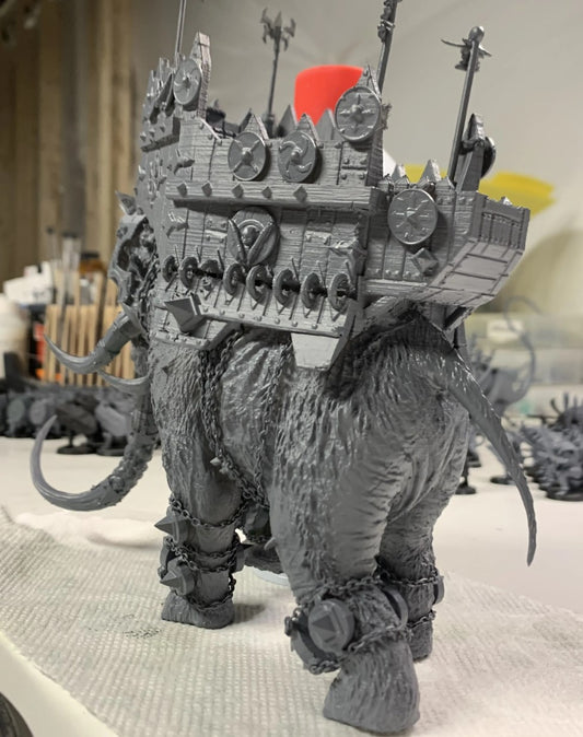 Gepanzertes Kriegselefant Herr der Ringe Figur 15 cm (Große Ausführung)