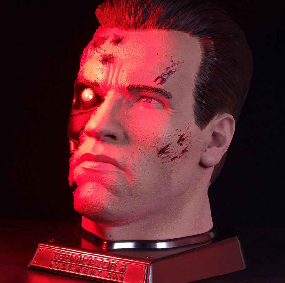 T-800 Terminator Kopf Arnold Schwarzenegger Bemalte Figur 20 cm