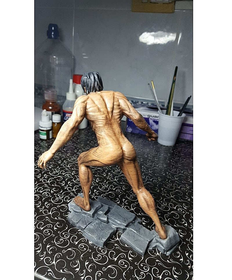 Attack On Titan Eren Bemalte Figur 15cm