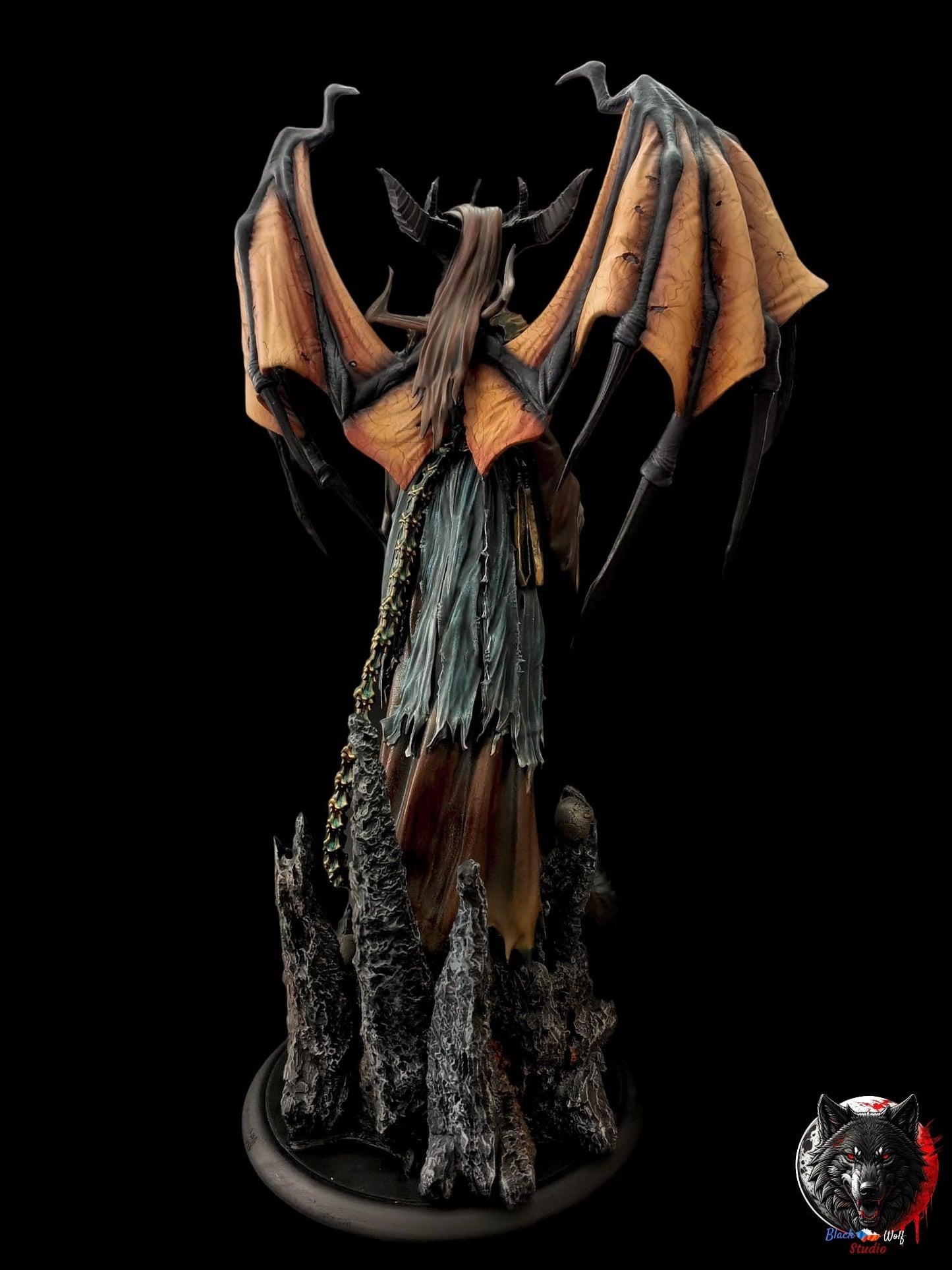 Lilith Diablo 4 Sukkubi-Königin Bemalte Figur 25 CM