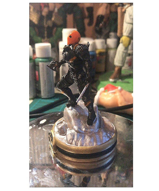 Batman Death Stroke Boyalı Figür 20 cm