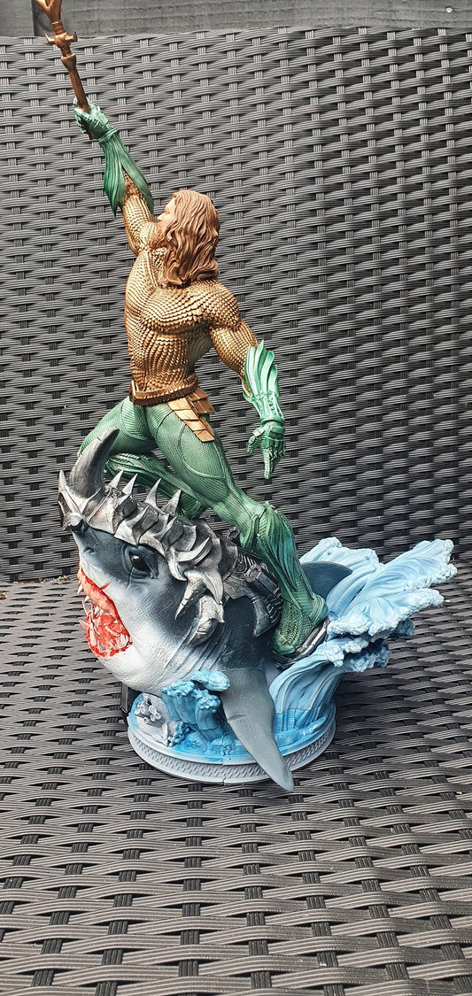 Aquaman Herrscher von Atlantis Bemalte Figur 35 CM (Mega Größe