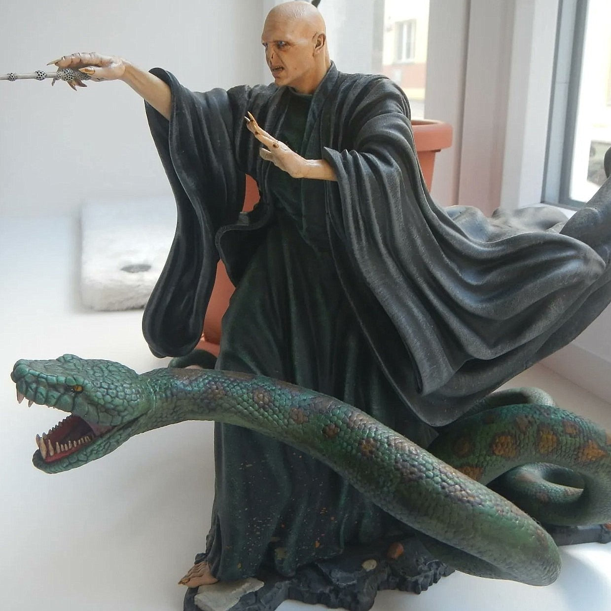 Lord Voldemort Bemalte Figur Harry Potter 25 cm (Riesenfigur)