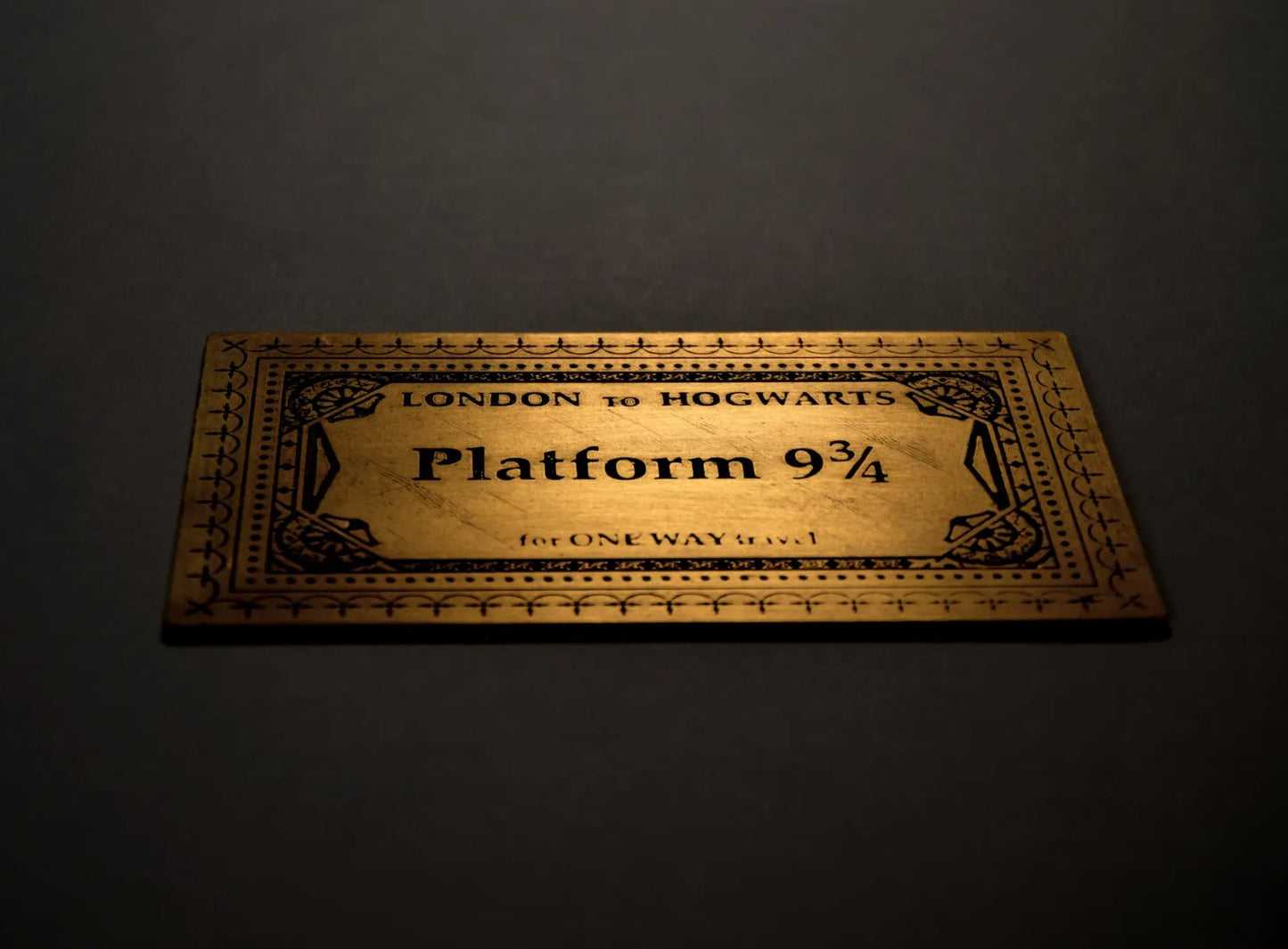 Goldenes Hogwarts-Ticket Bahnsteig 9 3/4 Harry Potter