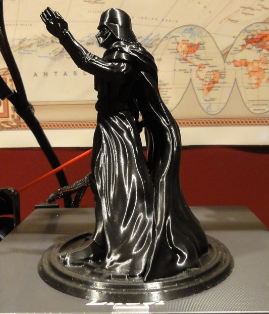 Darth Vader Meydan Okuyor Star Wars Boyalı Figür 23 Cm (Büyük Boy)