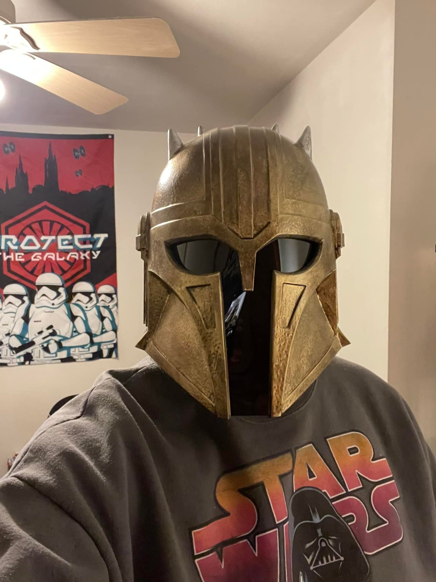 Star Wars Gold Armorer Tragbarer Helm