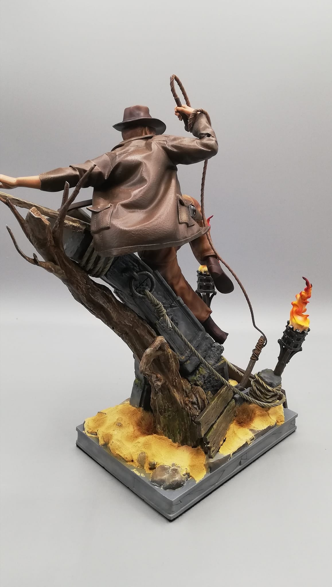 Indiana Jones Abenteuerfigur 25 cm
