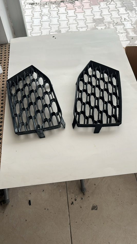 Audi A5 RS5 Stoßstange Nebelscheinwerfergitter Rechts-Links-Set