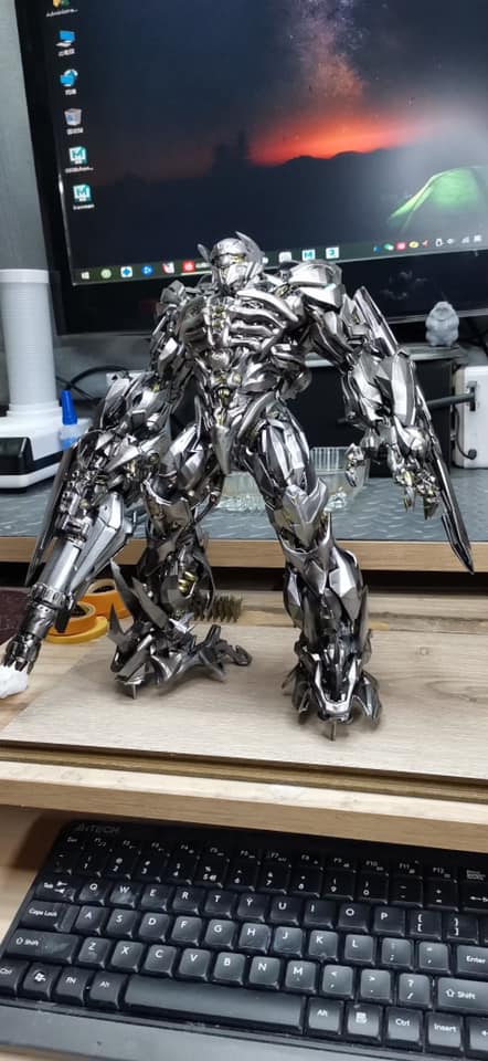 Shockwave Transformers Painted Figure 30 Cm (Mega Size)