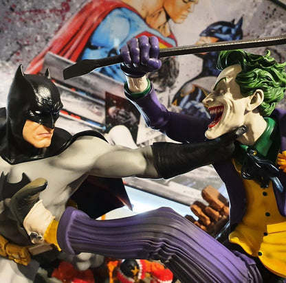 Batman vs. Joker Kampf Figur DC Batman und Joker Kampf Objekt 25CM Großformat
