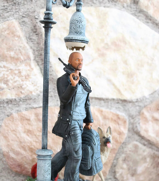 Ben Efsaneyim Figür I am Legend Figür Will Smith Dekoratif Obje 25 CM Büyük Boy