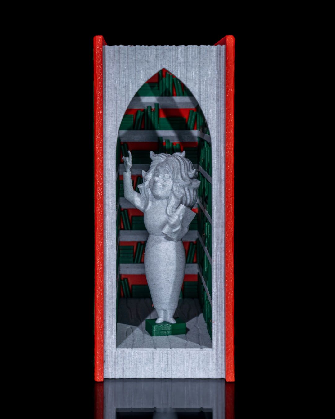 Kleines Mädchen Bibliotheks-Buchstütze Bibliotheks-Buchhalter 18CM