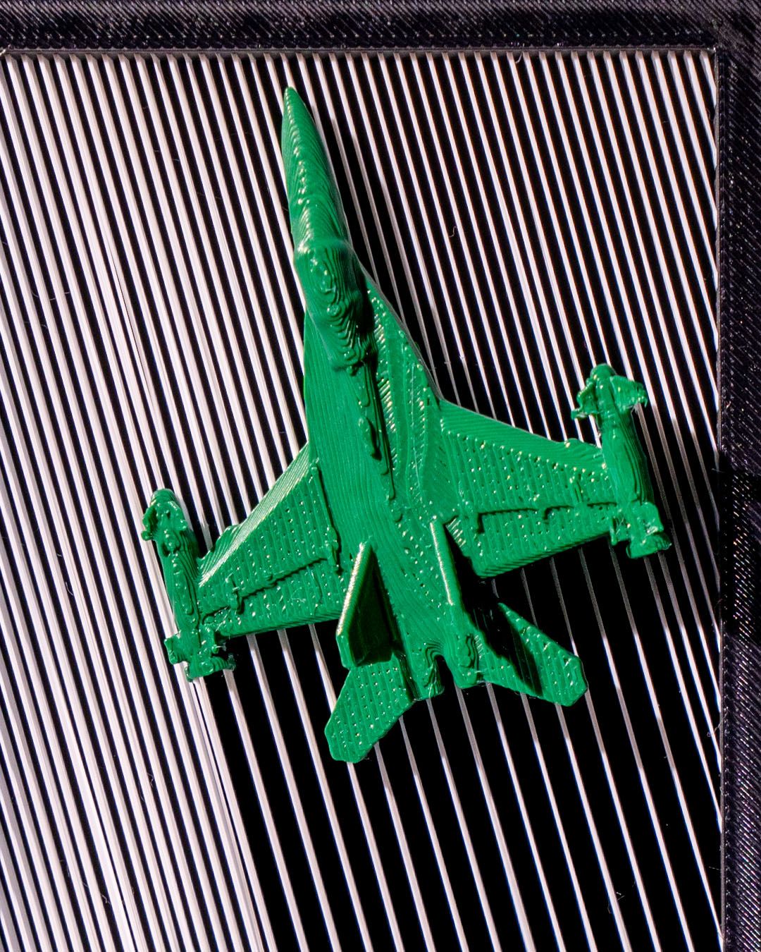 Dekorative Jetflugzeuge, Kampfflugzeuge, 3D Deko-Objekt 16CM