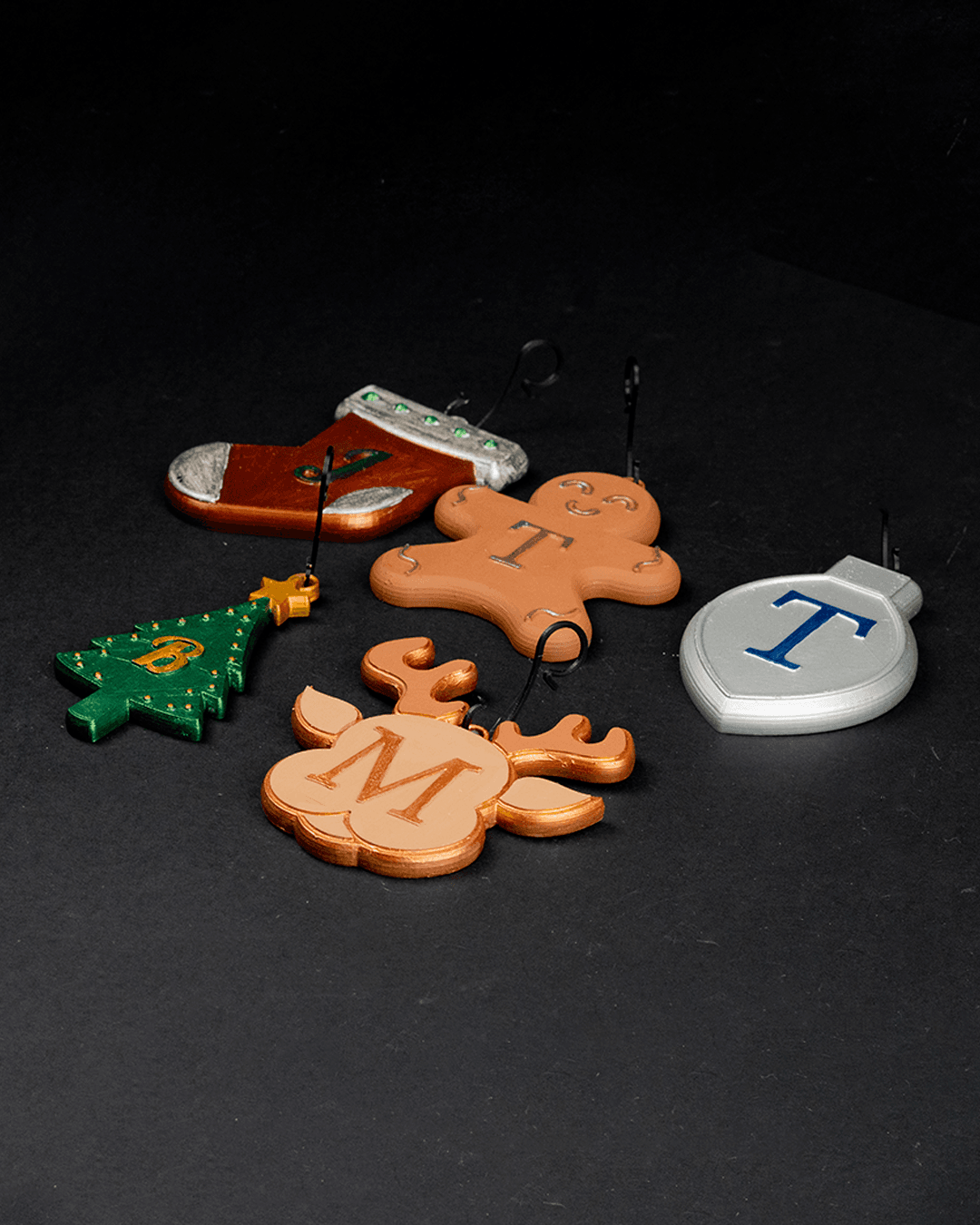 Personalisierter 5er-Weihnachtsschmuck mit Initialen und Haken, 5er-Neujahrsschmuck
