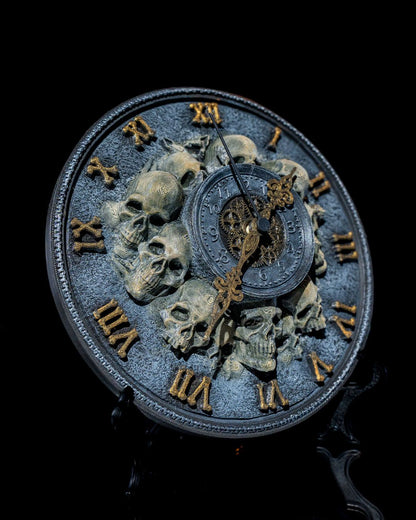 Fluch der Karibik Totenkopf Römische Ziffer Wanduhr Tischuhr 21CM Übergröße