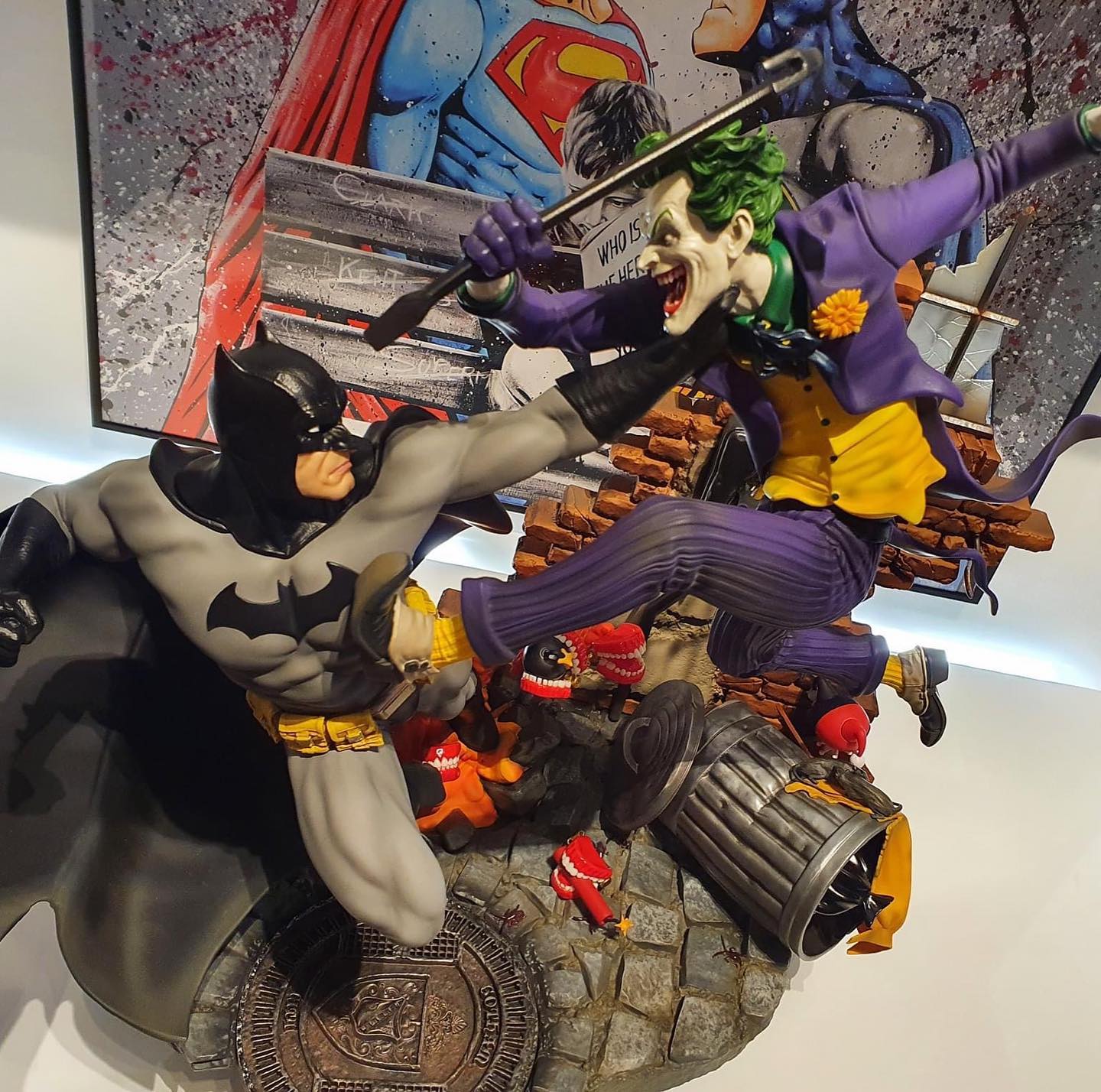 Batman vs. Joker Kampf Figur DC Batman und Joker Kampf Objekt 25CM Großformat