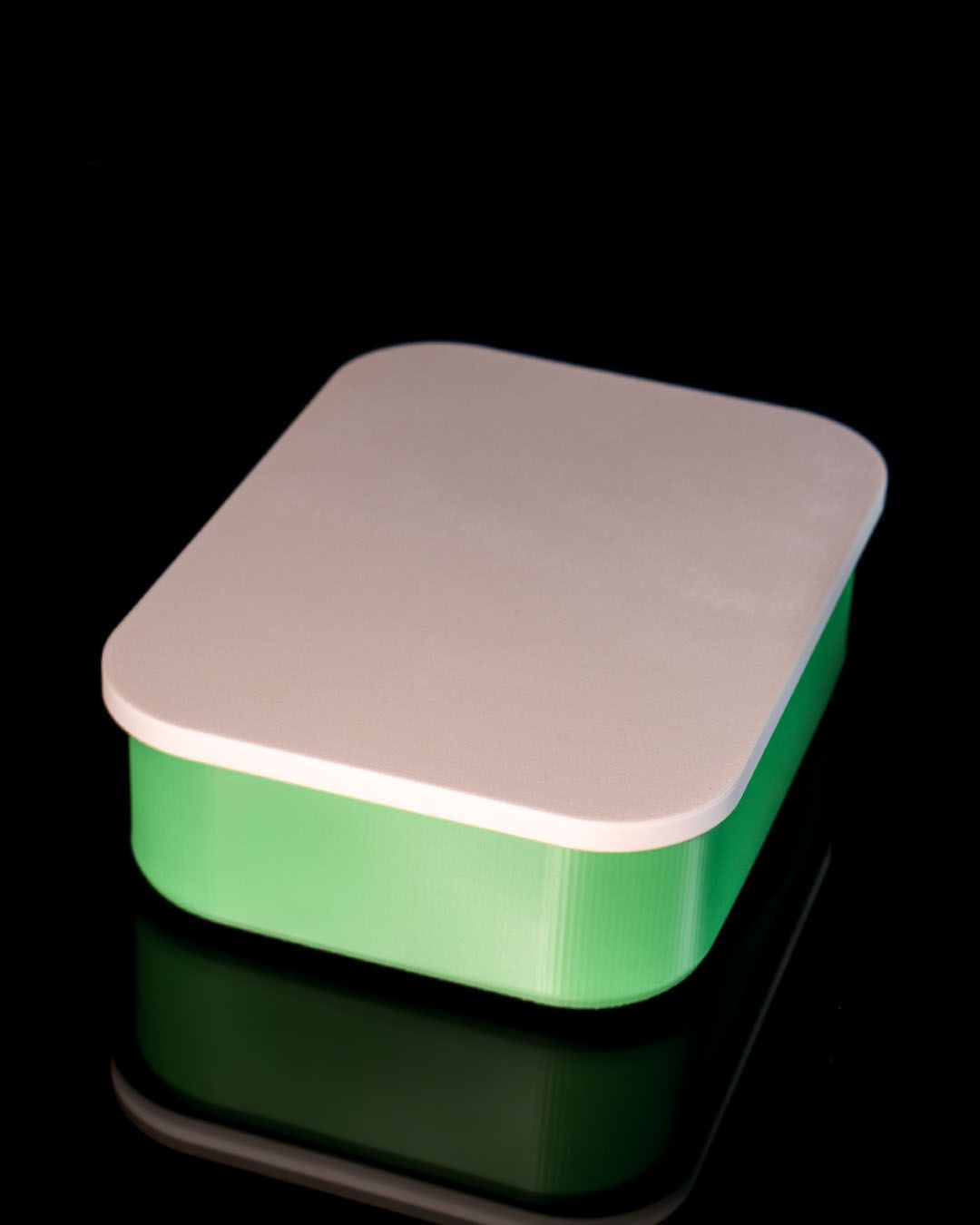 Große Aufbewahrungsbox mit Hartplastikdeckel, Brotdose mit Deckel 19CM