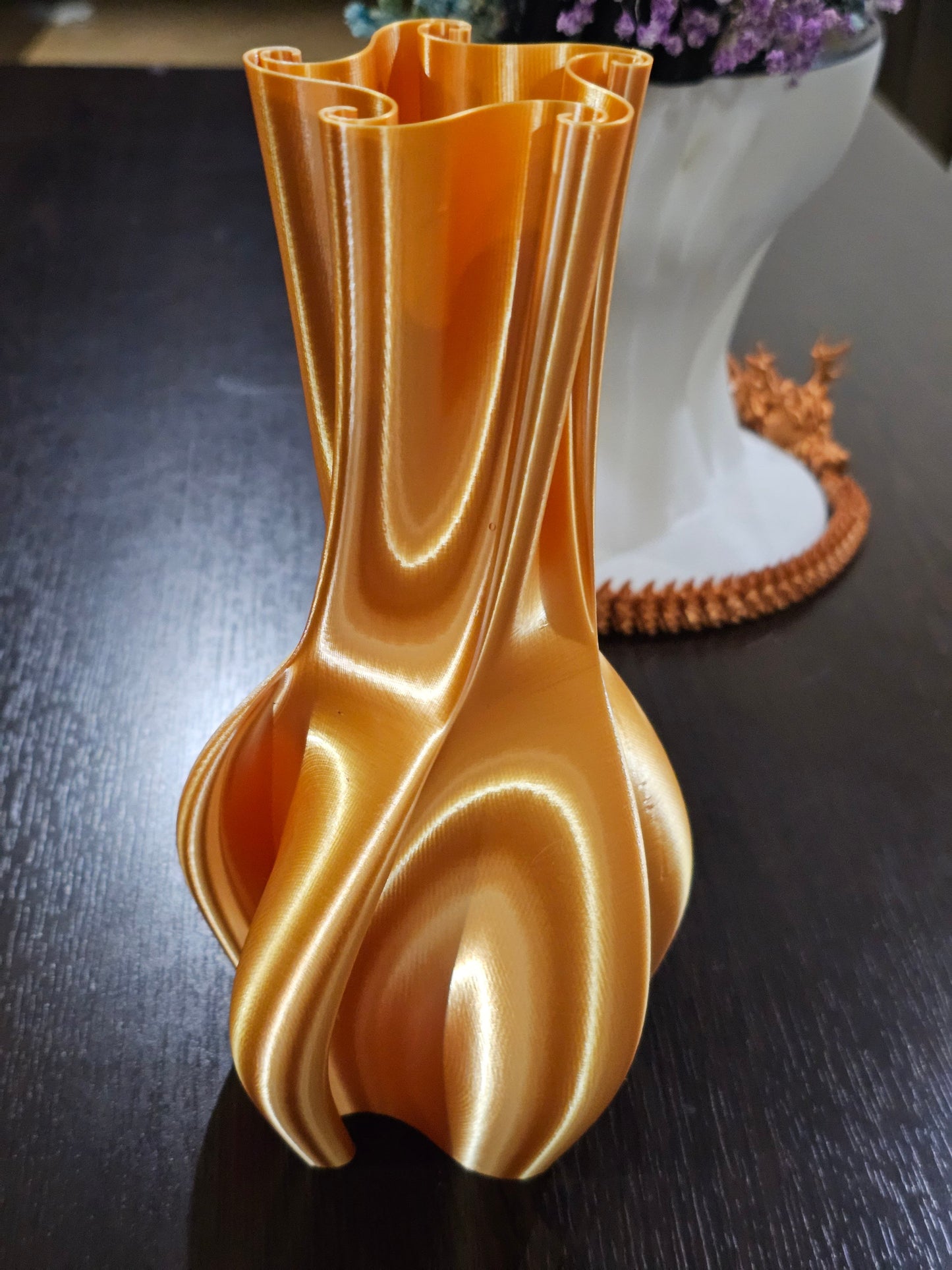 Spiralförmige, moderne Dekovase 20 cm