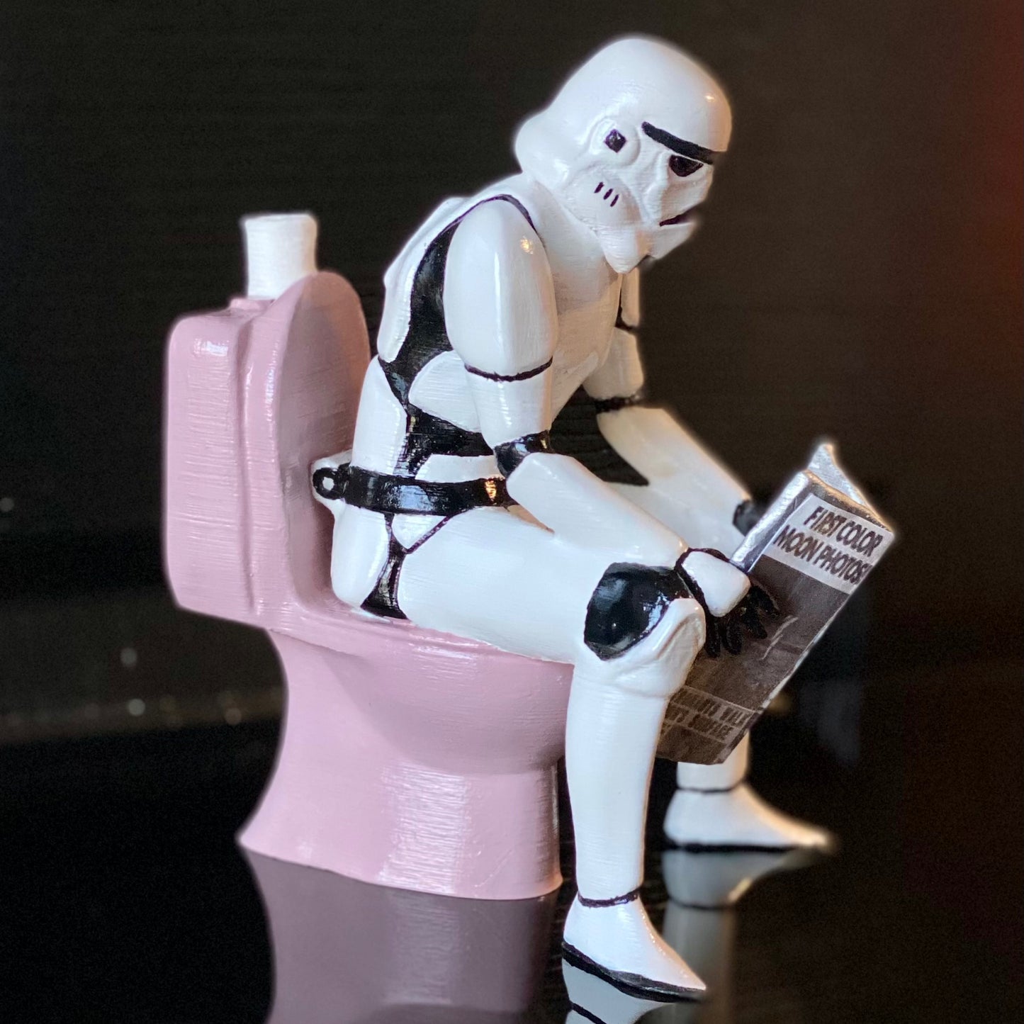 Star Wars Stormtrooper auf Toilette Bemalte Figur Groß 25CM