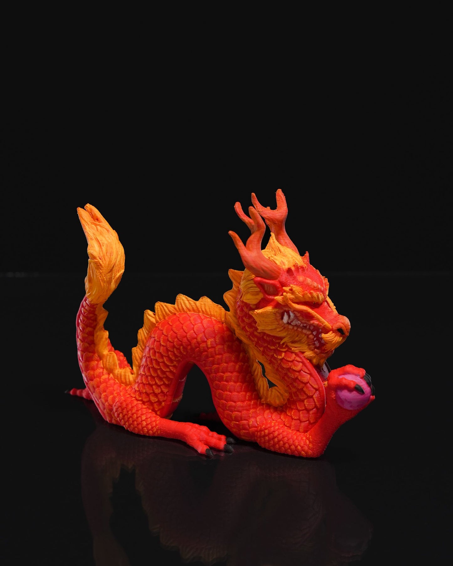 Roter chinesischer Drache Tischdekoration 19CM