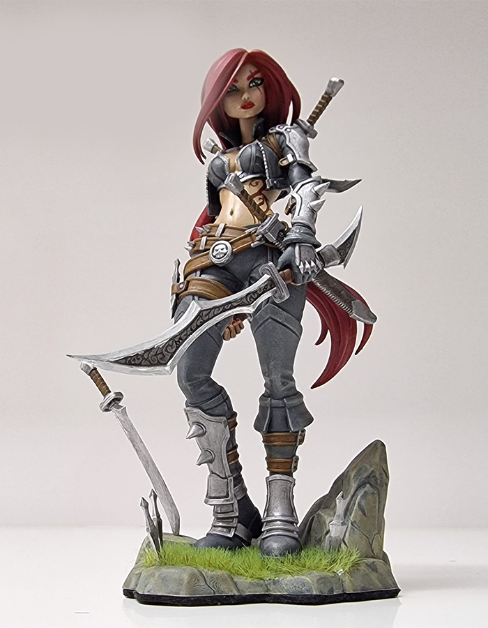 LOL Katarina Bemalte Figur League of Legends Hinterhältige Klinge Figur Groß 25CM