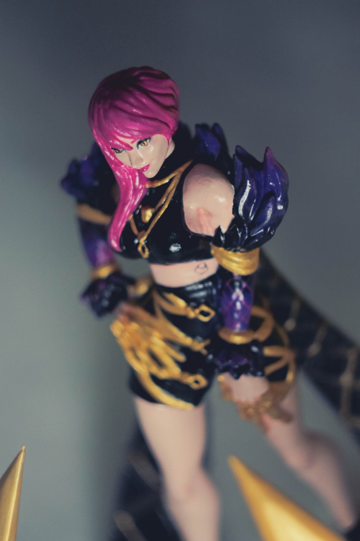 LOL Evelynn Figur League of Schmerzen umarmende Evelynn Figur Groß 25CM