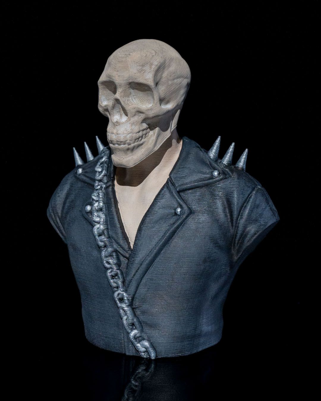 Halloween Totenkopf Bewegliche Tischdekorationsbüste 16CM