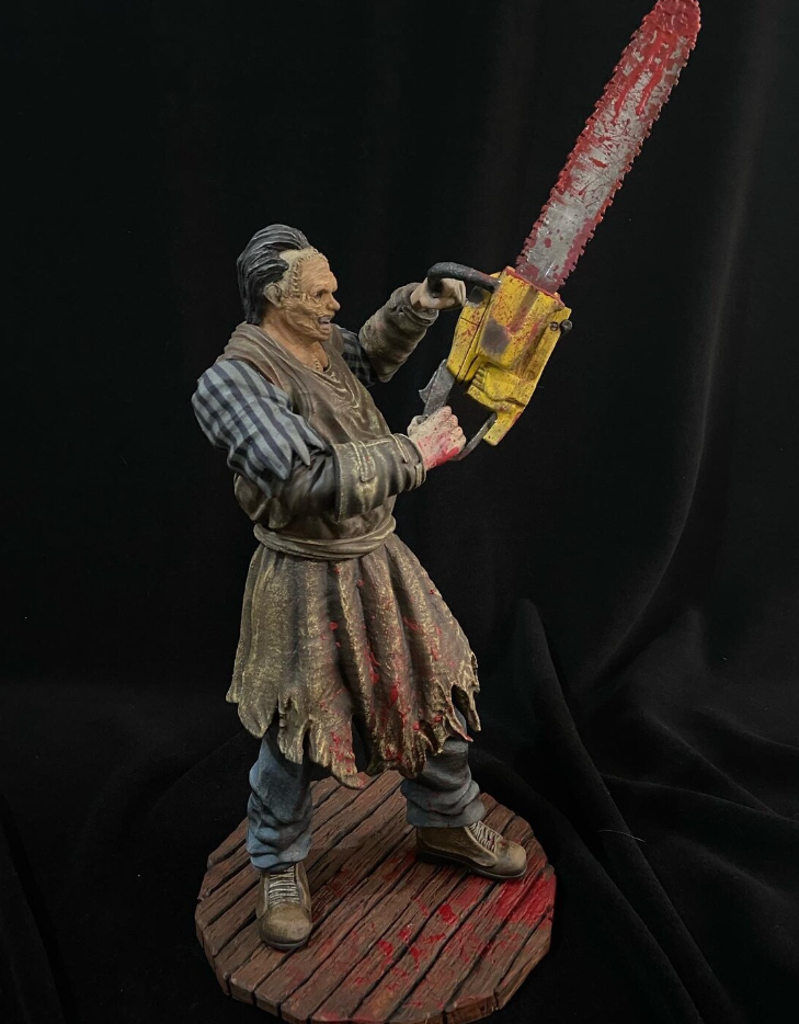 Texas Chainsaw Massacre Leatherface Figur 25CM Übergröße