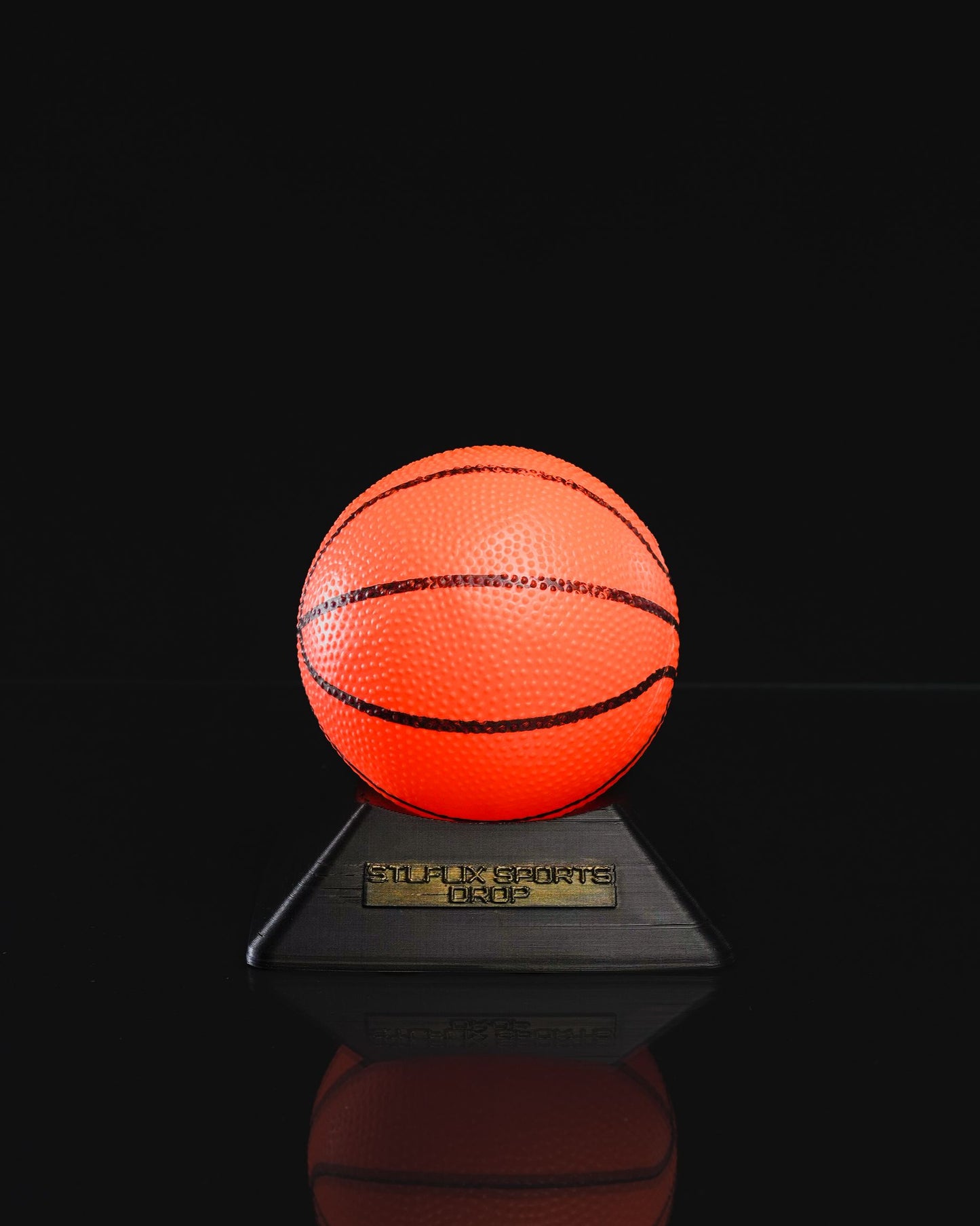Personalisierter Basketballständer Dekoobjekt 13CM