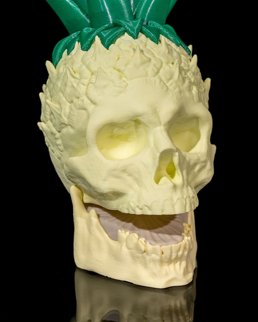 Ananas Totenkopf Bewegliches Objekt Totenkopf Objekt Tropisches Objekt Riesenformat 34CM