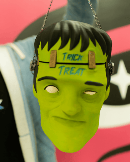 Frankenstein Halloween Süßigkeitenschale mit Kette Frankenstein Halloween Süßigkeit