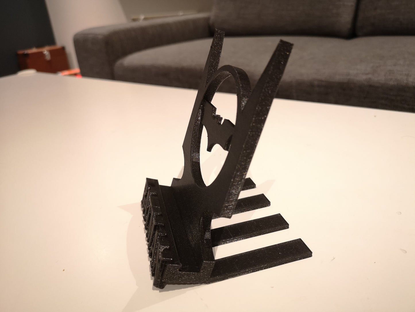 Batman Handyhalter Batman Telefonständer Batman Logo Desktop Dekorative Objekte