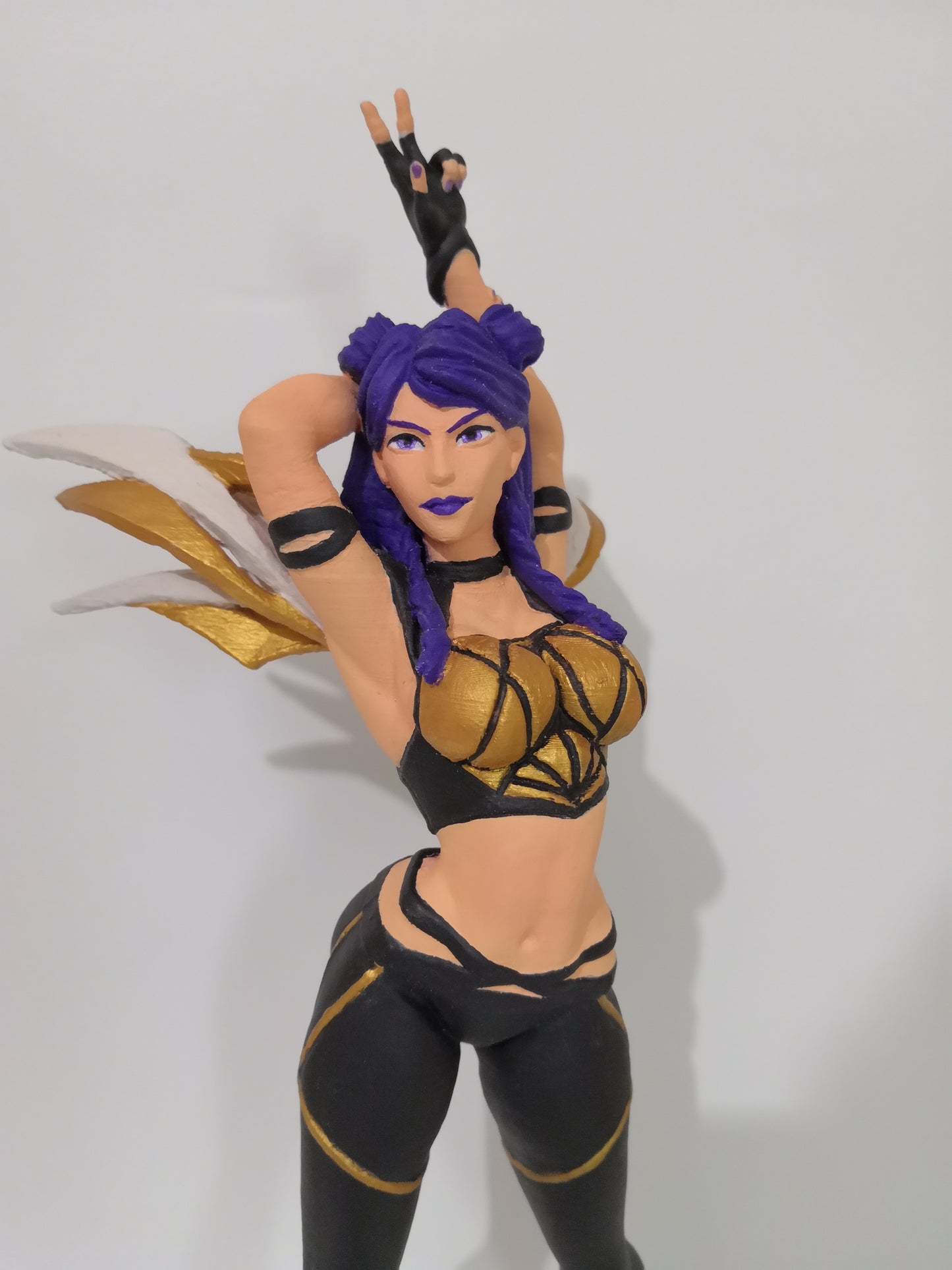 LOL Kai'Sa Figur League of Legends Tochter der Leere Kai'Sa Figur Groß 25CM