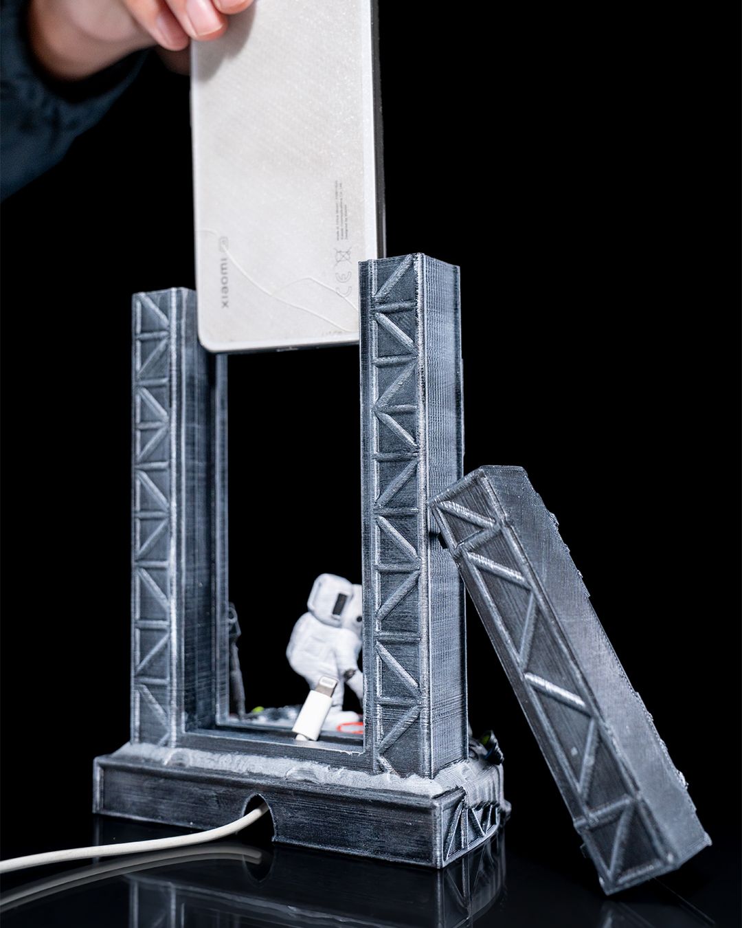 Dekorativer Telefonständer mit Astronauten- und Mondmotiv, 20 CM