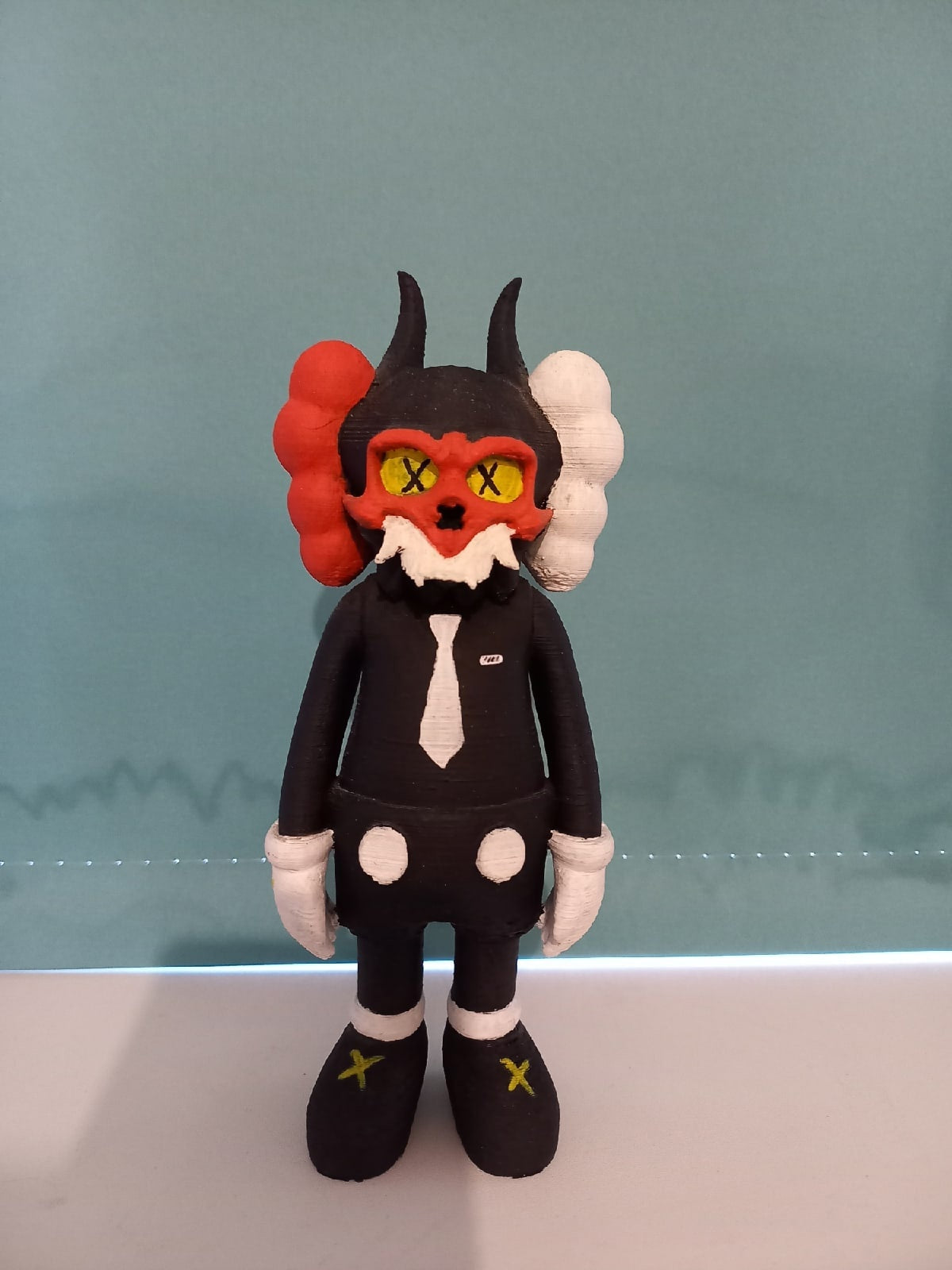 Kaws Oni Maskenfigur Kaws Bemalte Figur Kaws Samurai-Maskenfigur Groß 20CM