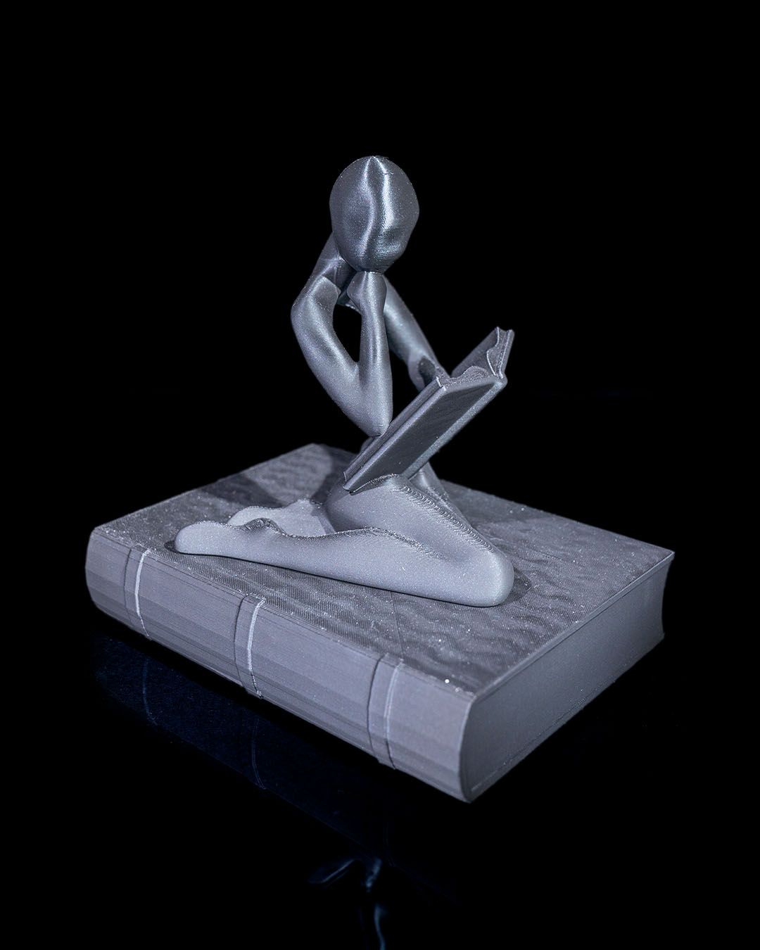 Buchlesender Mensch Abstrakter Deko-Gegenstand Abstrakte Menschenfigur Groß 20CM