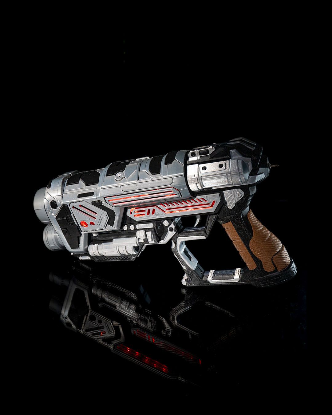 Space Warriors Leuchtende Weltraumwaffe Cyber Pistole 15CM