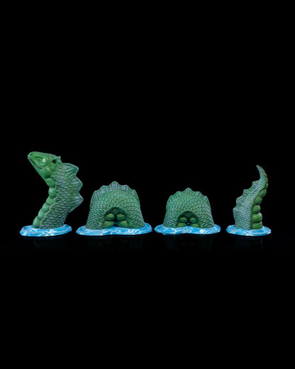 Nessie Loch Ness Monster Bemalte Figur 25 CM (GROSS)