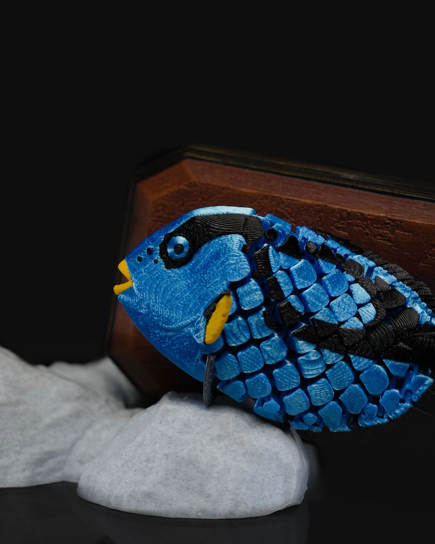 Findet Nemo Blauer Paletten-Doktorfisch Dekofigur mit Ständer 11CM