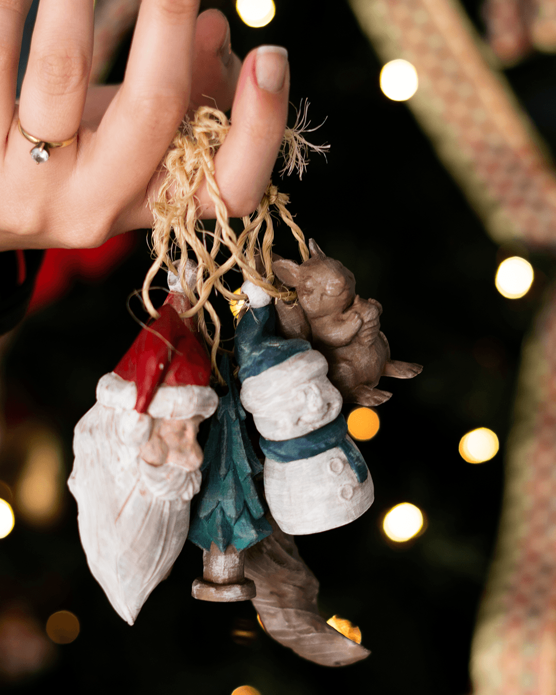 4er Weihnachtsbaumschmuck Weihnachtsbaumschmuck 4er Weihnachtsmann Schneemann Eichhörnchen Kiefer
