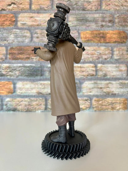 Resident Evil Heisenberg Figur Resident Evil Village Karl Heisenberg Objekt 25CM